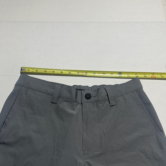 NWT Banana Republic Gray comfort flat front Shortsw pockets & zipper lightweight - Picture 4 of 8